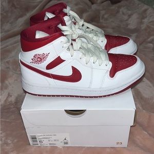 air jordan 1 mid “reverse chicago”